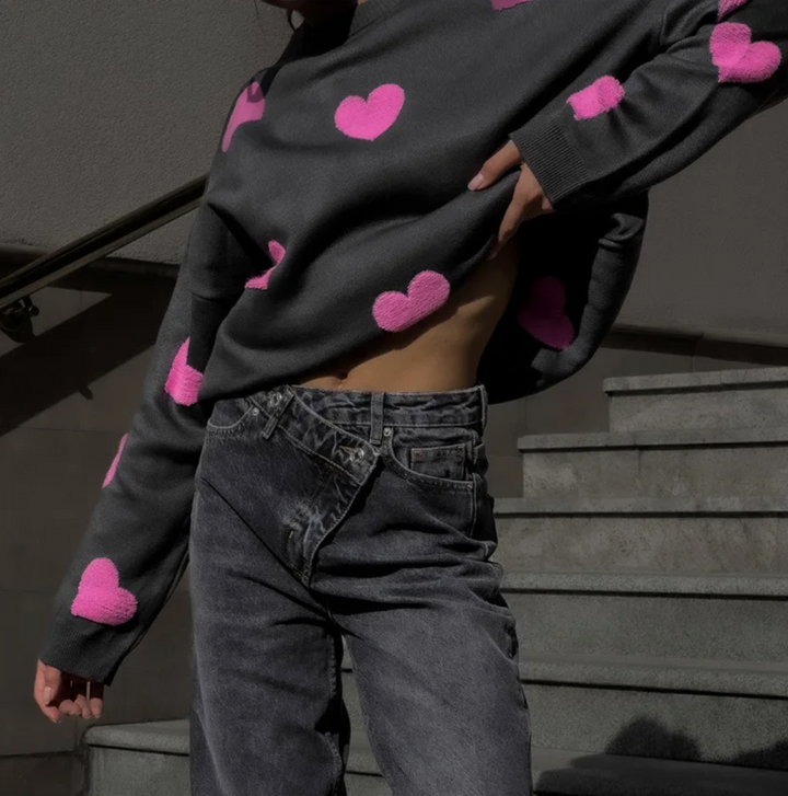 Women's patterned knit sweater with crew neck, long sleeves and contrasting motifs