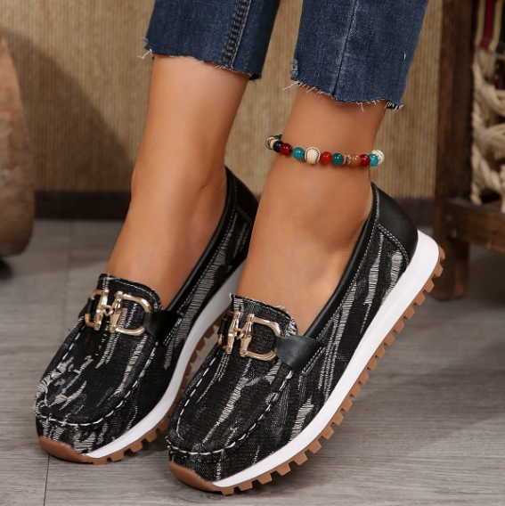 Women's abstract pattern loafers with decorative buckle and lugged flat sole