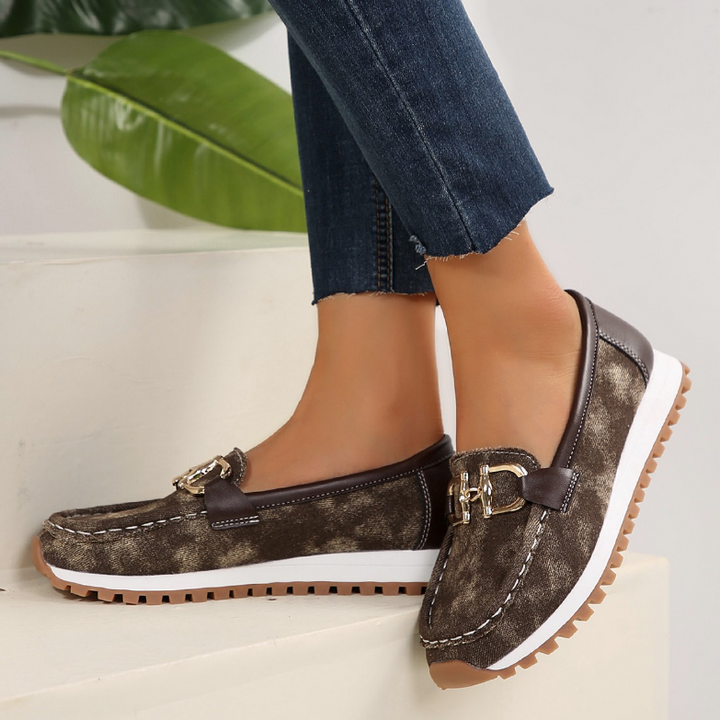 Women's abstract pattern loafers with decorative buckle and lugged flat sole
