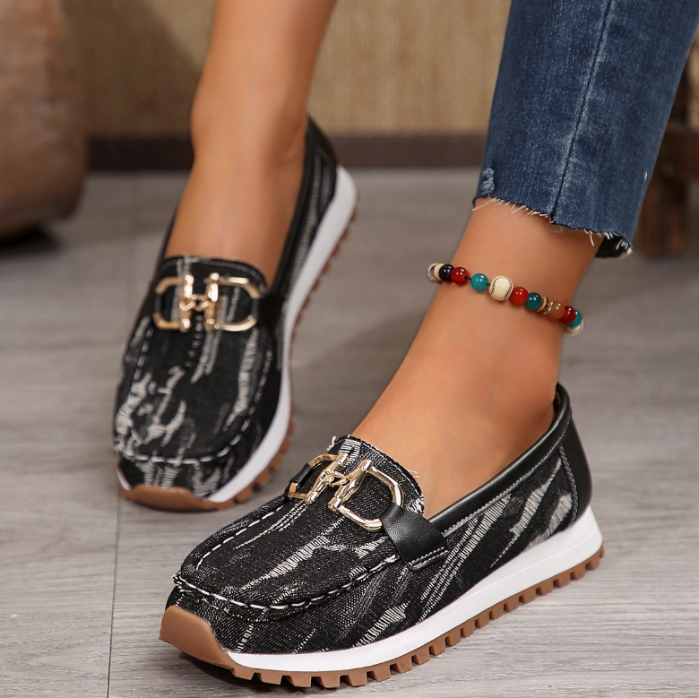 Women's abstract pattern loafers with decorative buckle and lugged flat sole