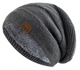 Men's textured knitted slouch beanie with plush lining and side label