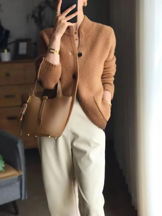 Women's textured knit cardigan jacket with buttons and front pockets
