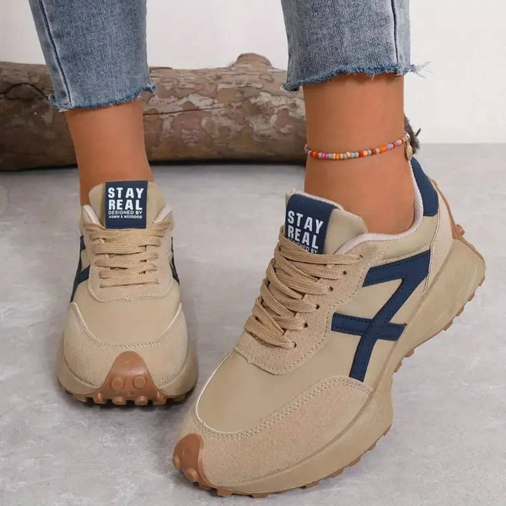 Women's Sneakers Shoes in Black / Beige - View 3 | Bellmere