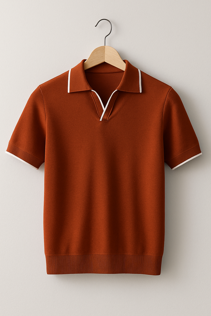 Men's slim fit knit polo shirt with contrast collar and sleeve trim