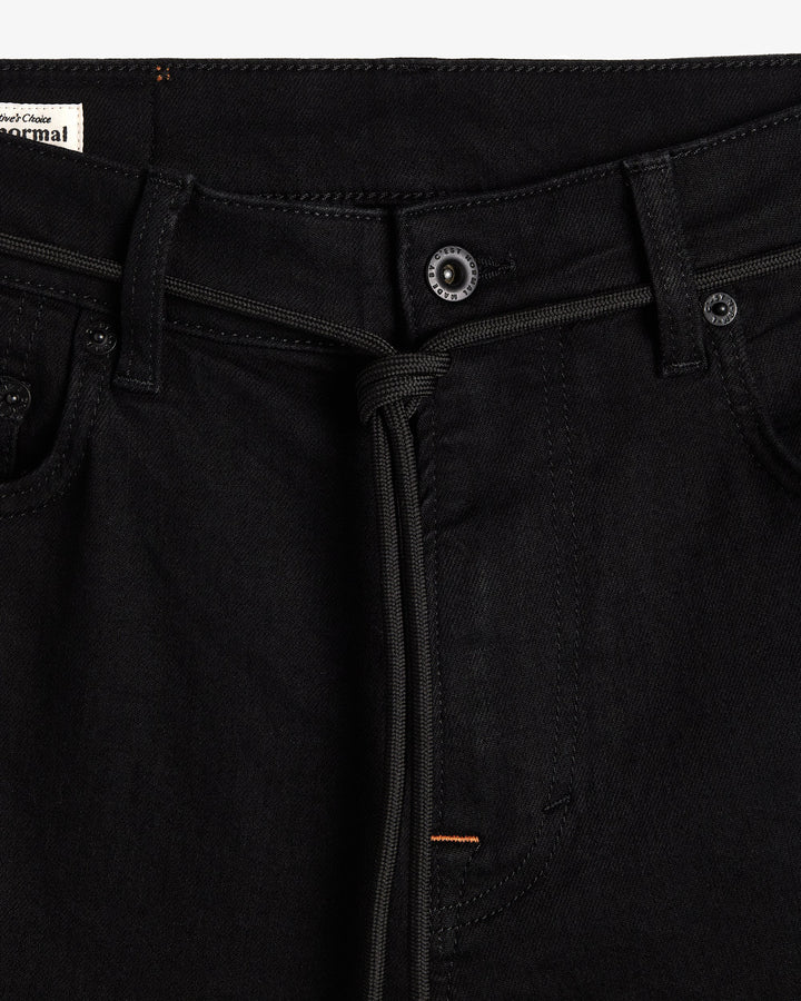 Black straight-fit jeans with five-pocket design