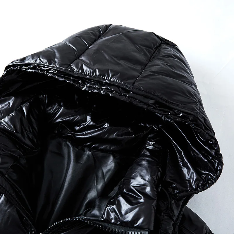 Men's hooded quilted puffer jacket with zip pockets