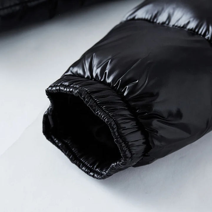 Men's hooded quilted puffer jacket with zip pockets