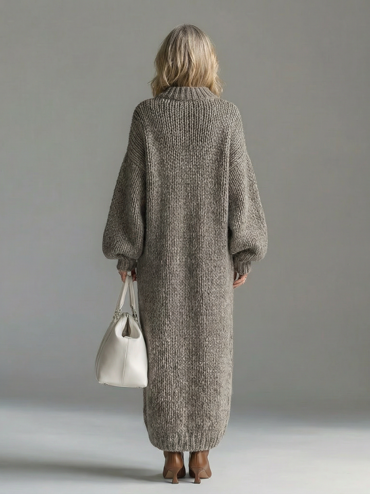 Women's full-length knit dress with crew neck and long balloon sleeves