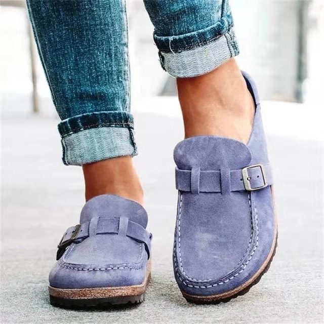 Women's slip-on loafers with buckle straps, rounded toes and flat soles