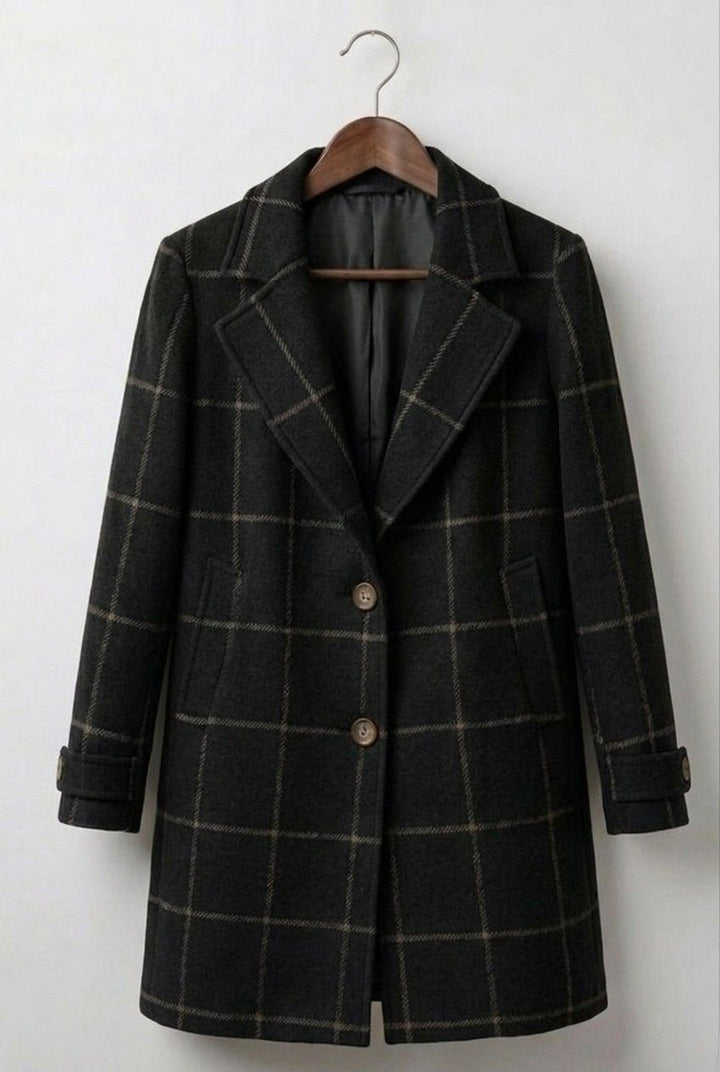 Women's long checked coat with notch lapel and side pockets
