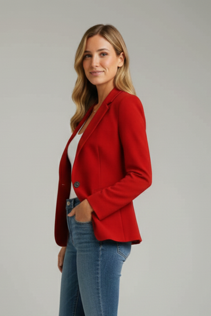Women's notch-lapel blazer with long sleeves and flap pockets