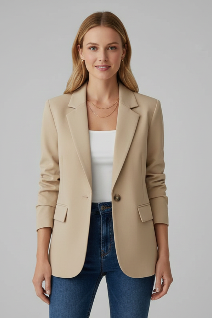 Women's notch-lapel blazer with long sleeves and flap pockets