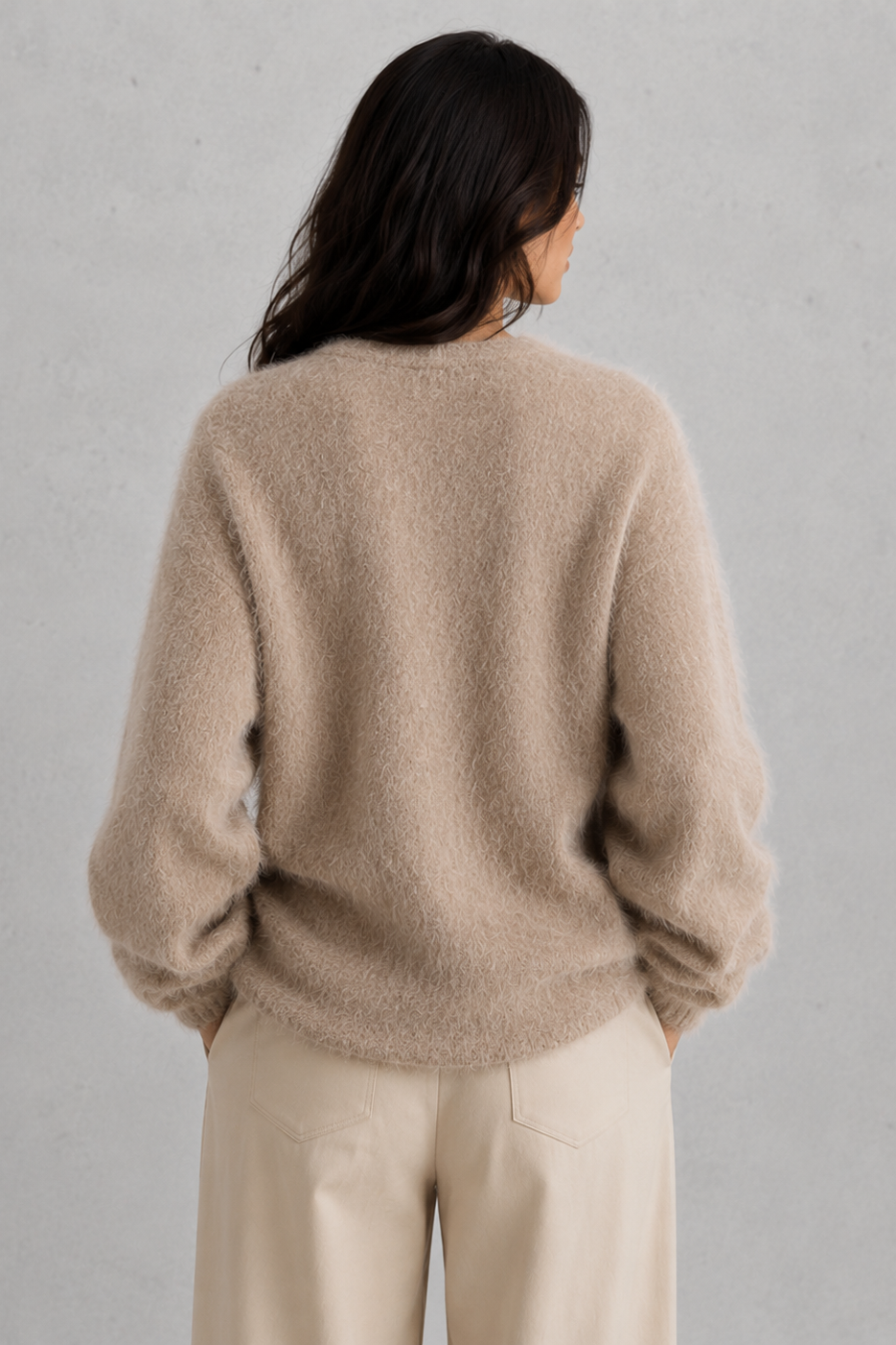 Women's textured knit V-neck cardigan with buttons and long sleeves