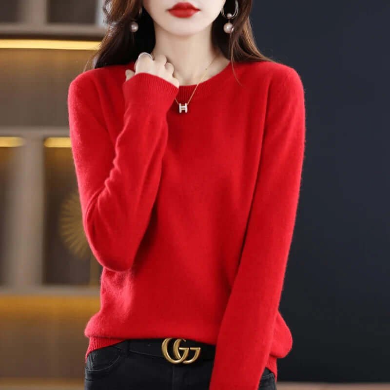 Women's crew neck knitted sweater with long sleeves and ribbed trims