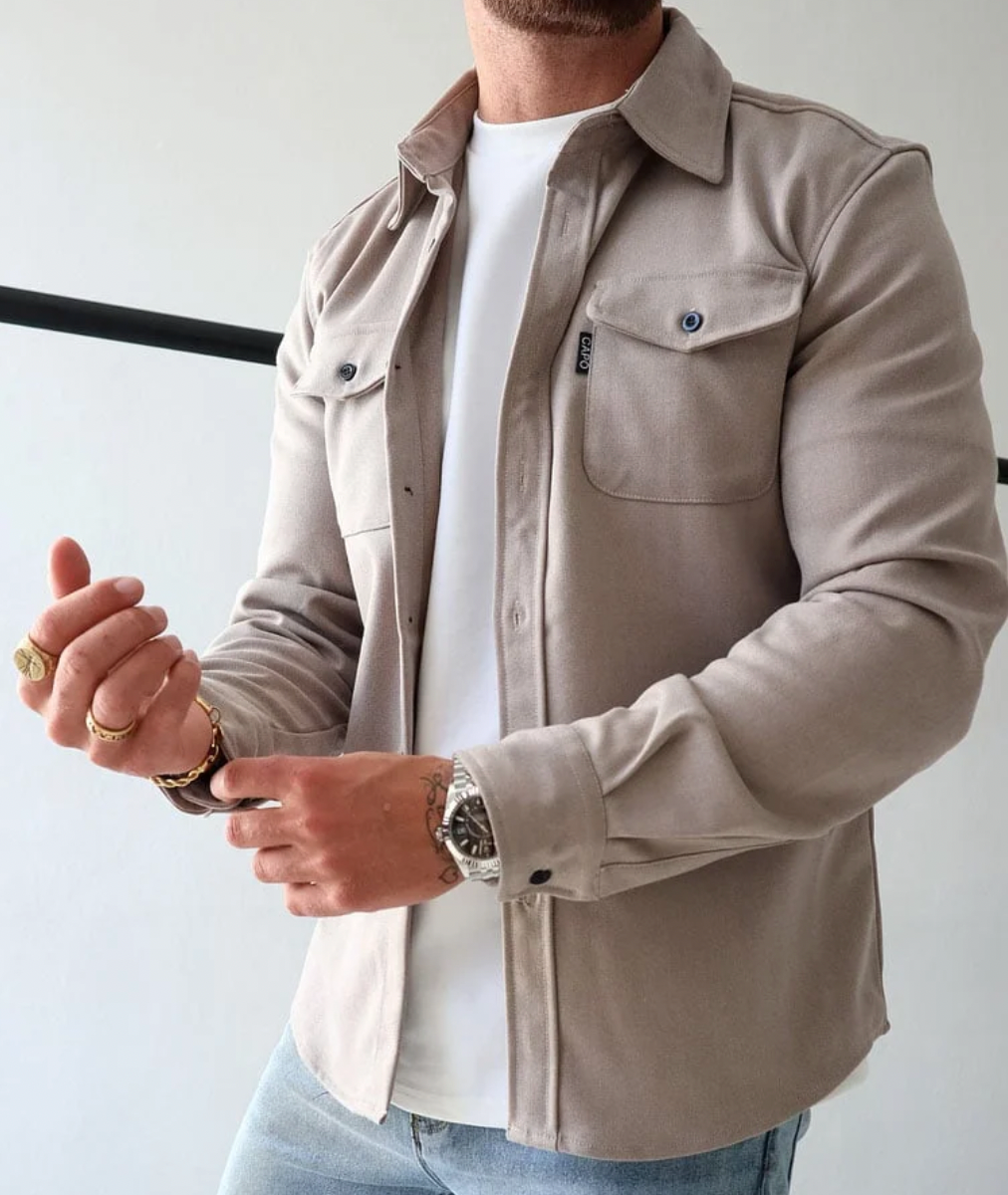 Men's long-sleeve shirt jacket with pointed collar, button front and flap chest pockets