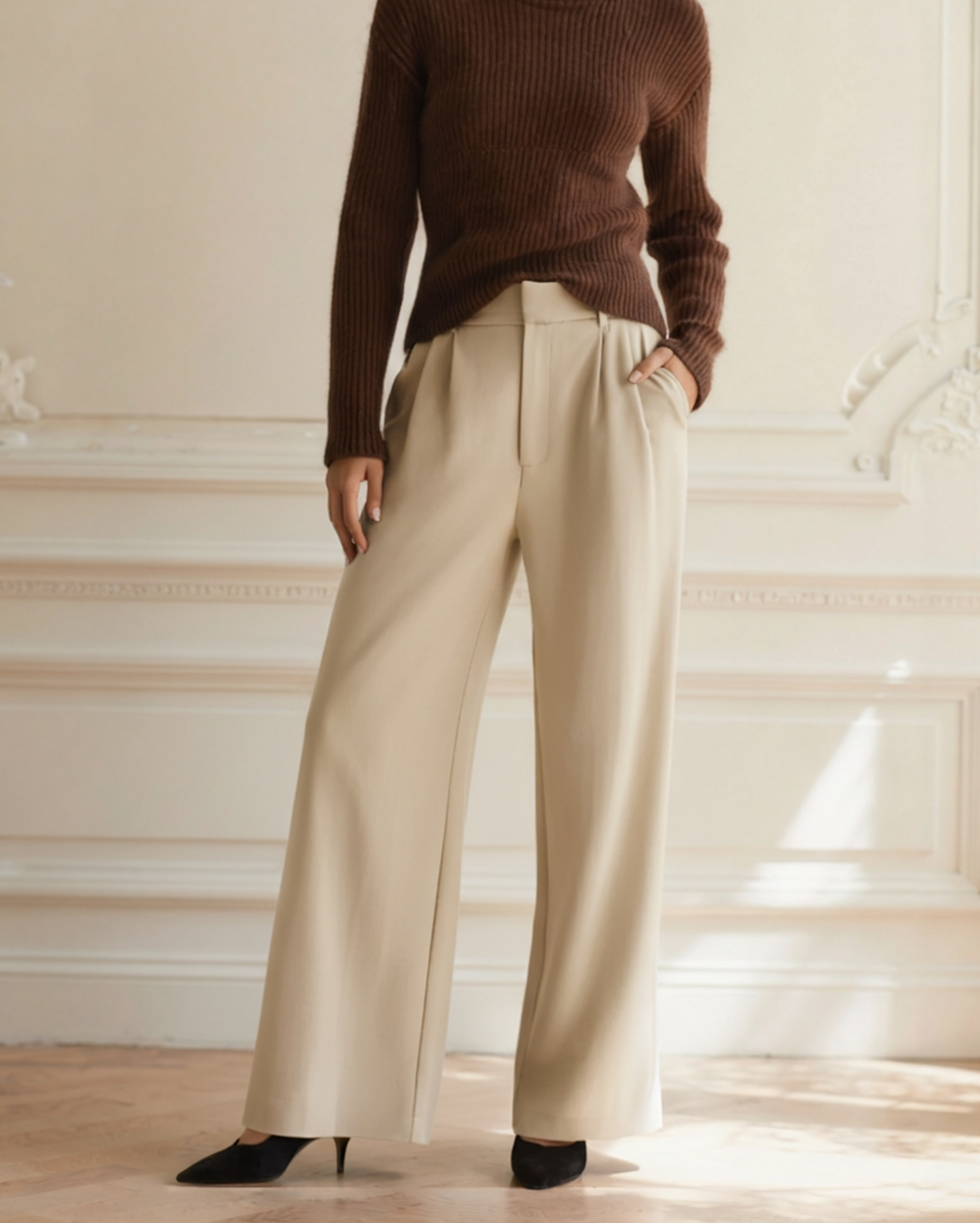 Women's wide-leg tailored trousers with belt loops