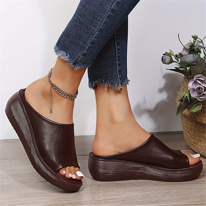 Chana | Women's Effortless Comfort, Modern Simplicity
