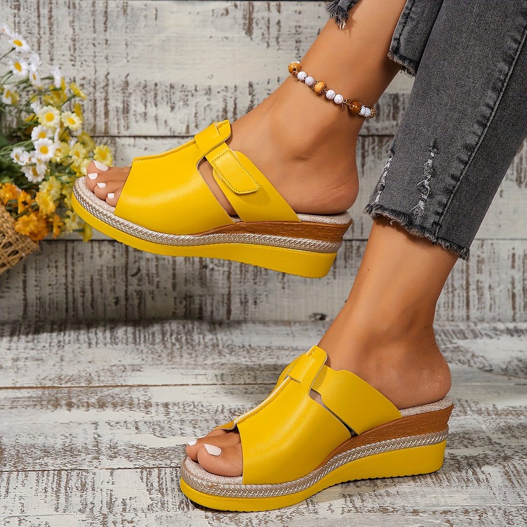 Nayeli | Women's Vibrant Style, Effortless Comfort