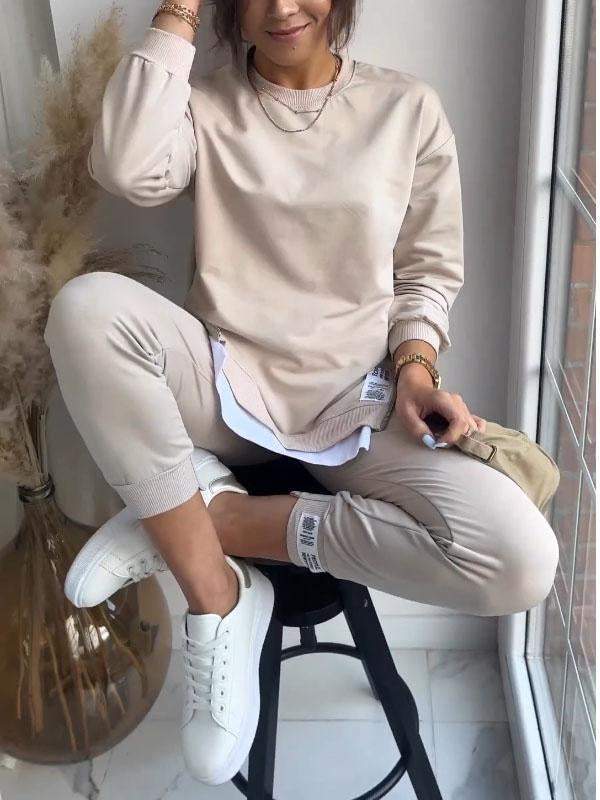 Women's long-sleeve crew-neck sweatshirt and tapered jogger two-piece set