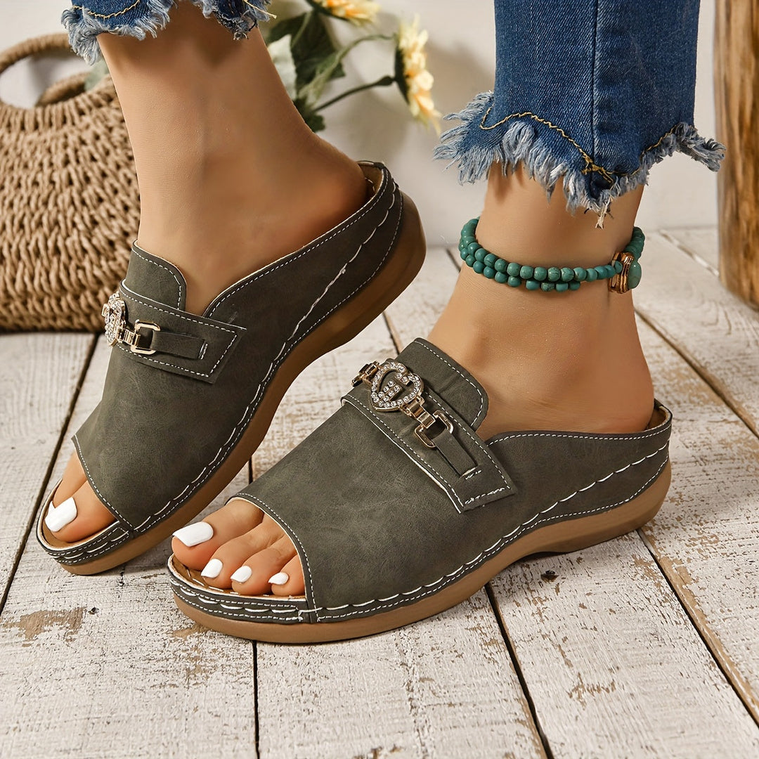 Arely | Women's Romantic Charm, Everyday Comfort