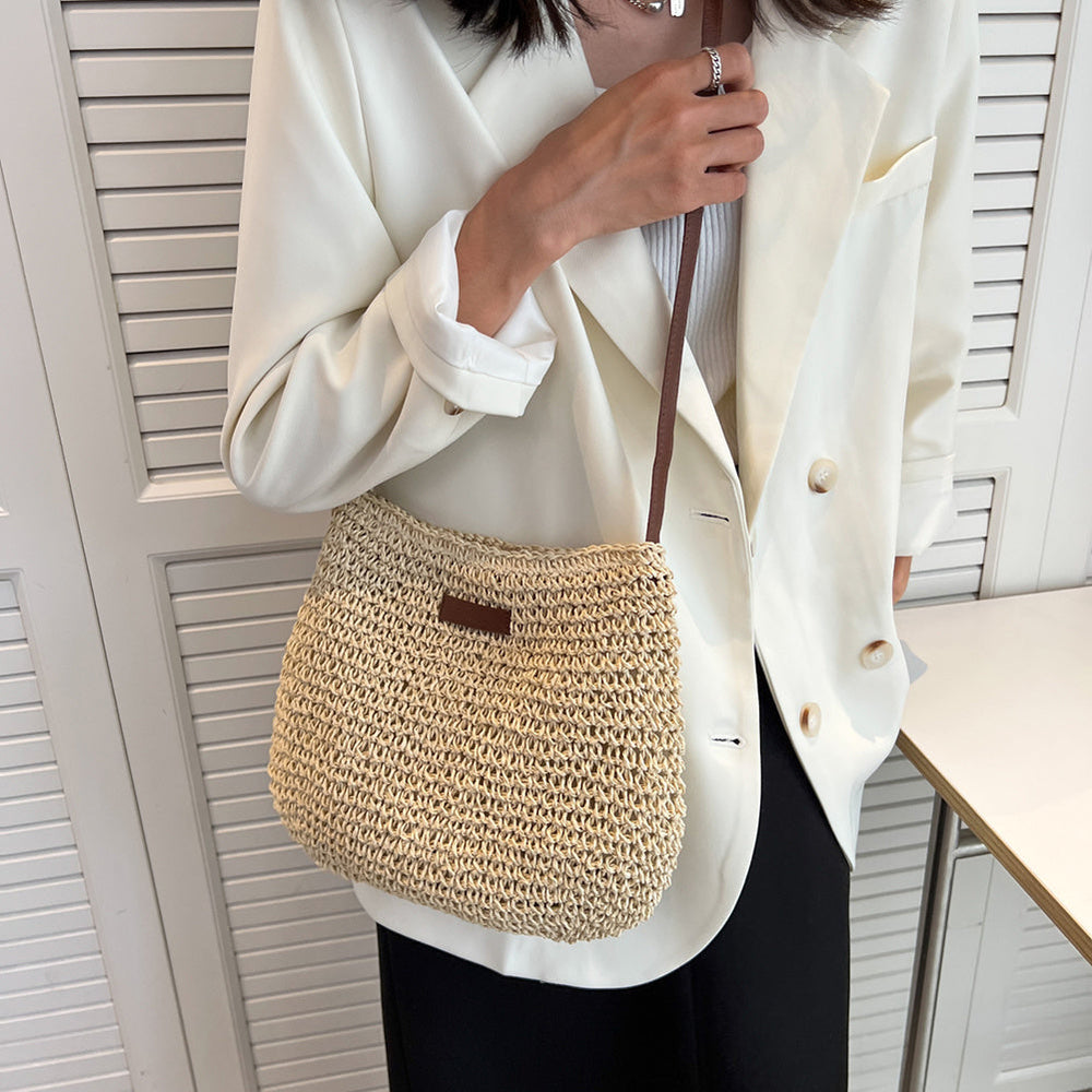 Women's Shoulder Bag in Beige - View 2 | Bellmere