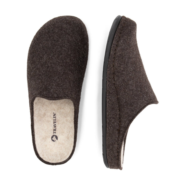Unisex brown closed-toe house slippers with flat soles