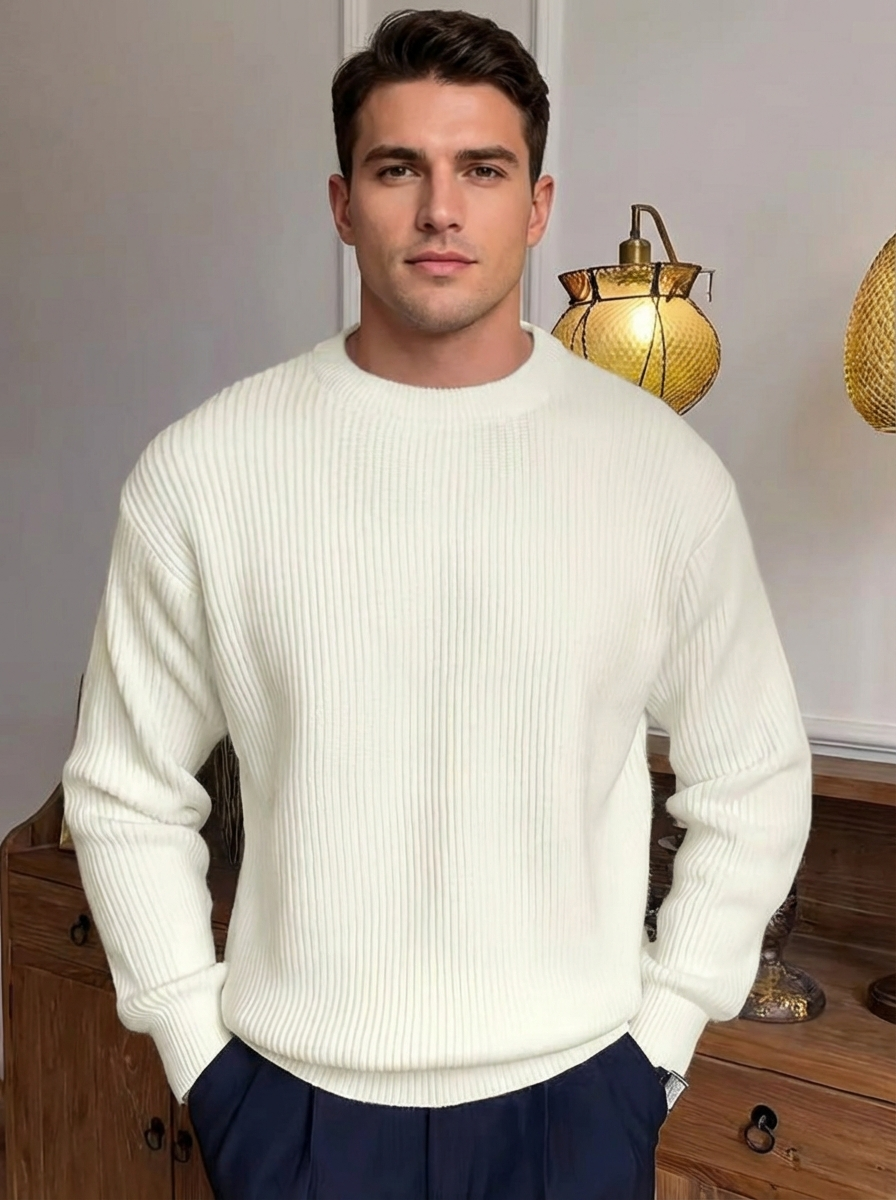Men's ribbed crew neck sweater with long sleeves and ribbed hem