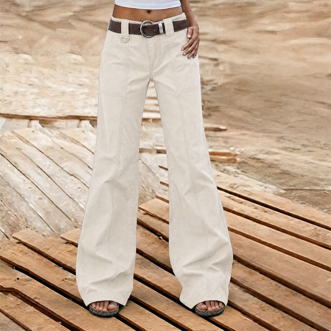 Women's wide leg cargo trousers with high waist, belt and side pockets