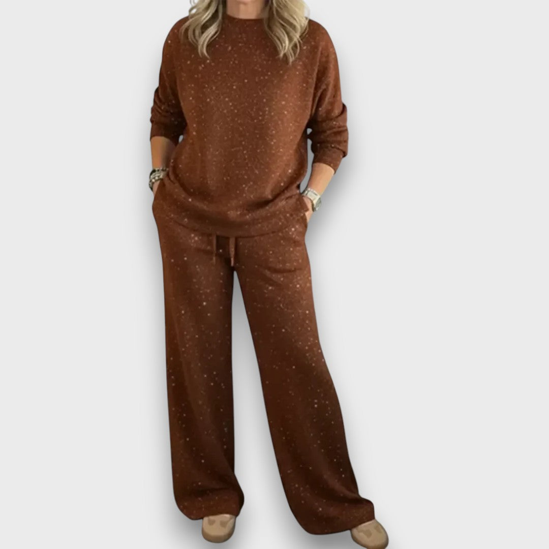 Women's Relaxed Two-Piece Lounge Set in Green - View 4 | Bellmere