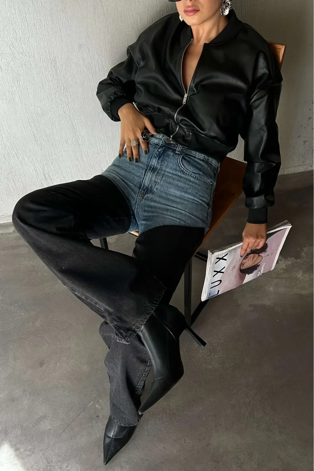 Women's two-tone blue and black high-rise straight-leg jeans
