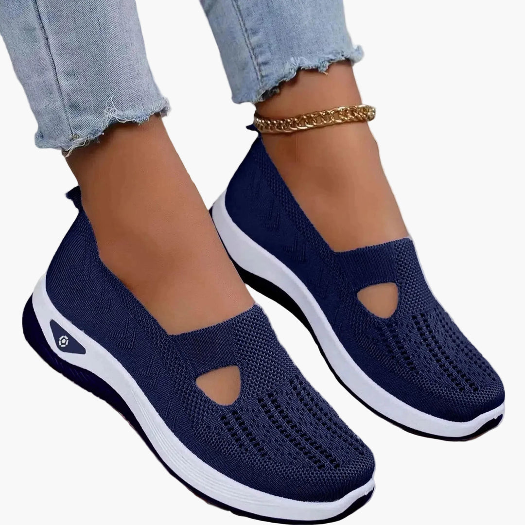 Women's textured slip-on sneakers with front cutout and ridged soles