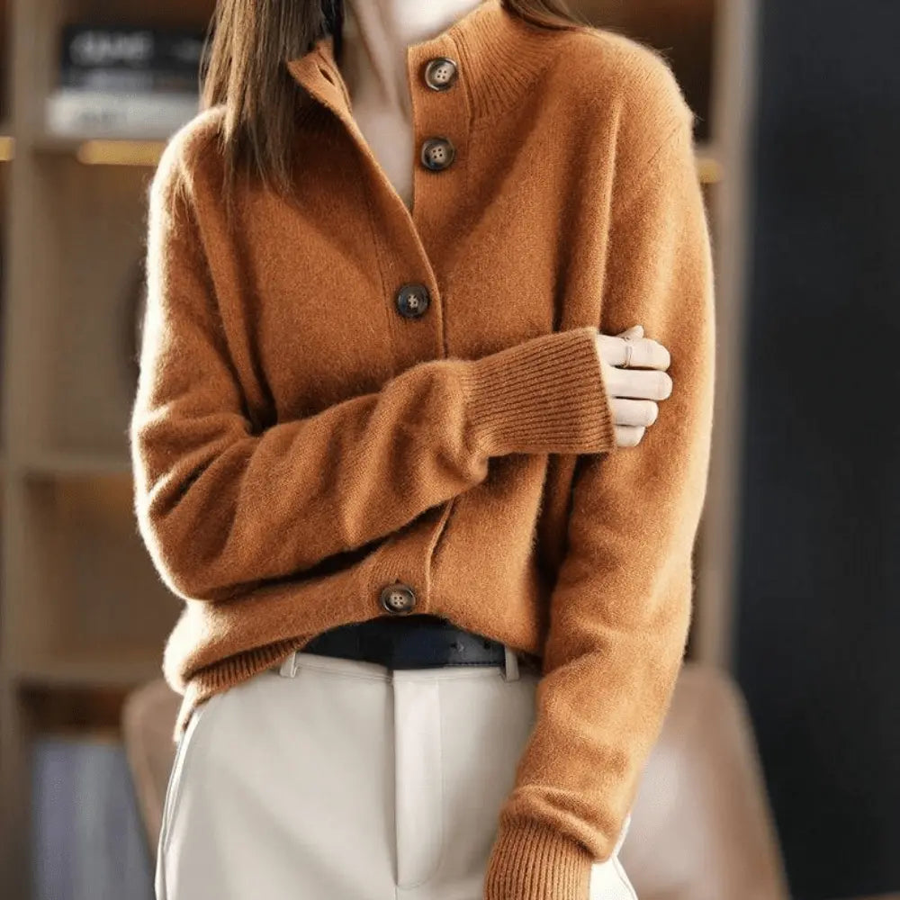 Women's collared button front cardigan with long sleeves and ribbed trims