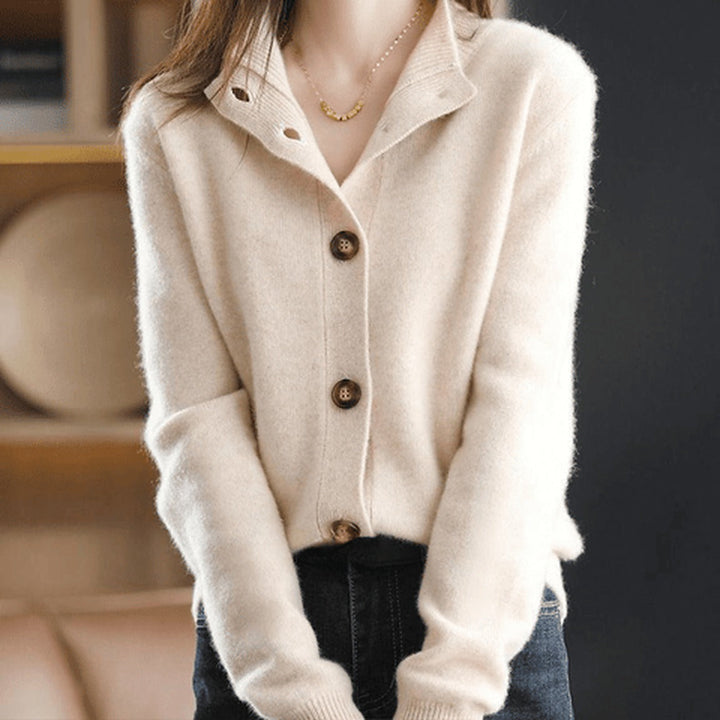Women's collared button front cardigan with long sleeves and ribbed trims