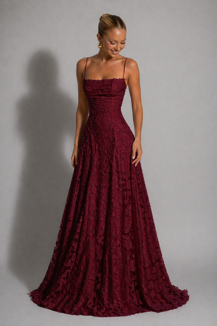 Women's lace sweetheart neckline strappy maxi dress in red and white