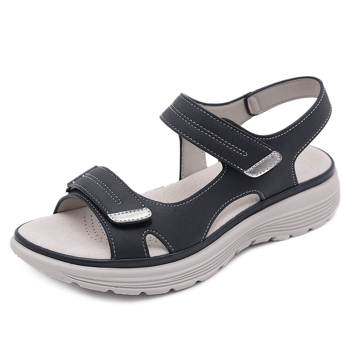 Sandals with Arch Support in Black - View 2 | Bellmere