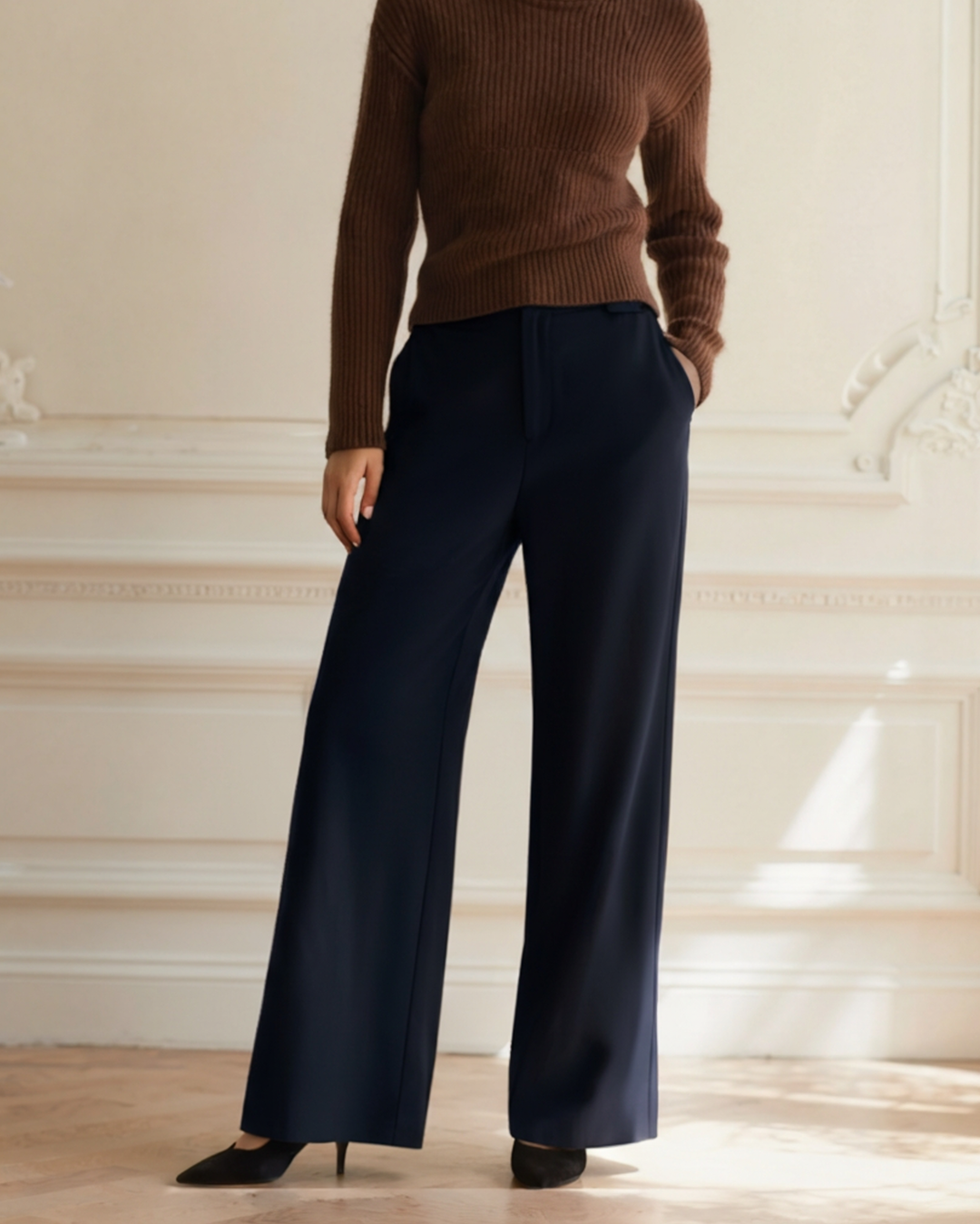Women's wide-leg tailored trousers with belt loops
