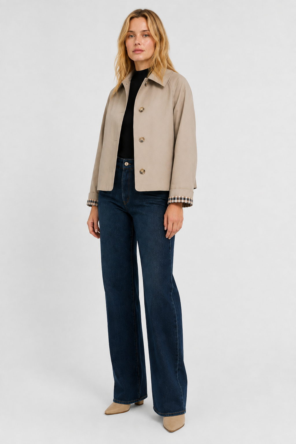 Women's trench jacket with pointed collar, button front and checked cuff lining