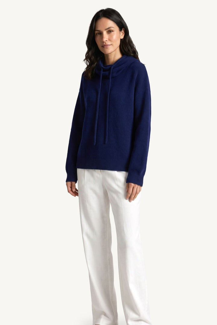 Women's textured knit hoodie with hood, drawstrings and long sleeves