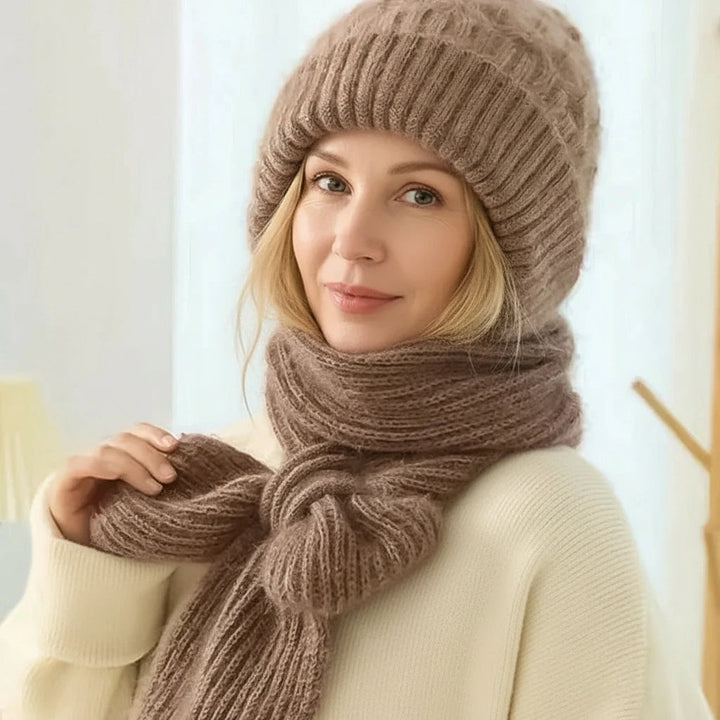 Women's ribbed knit hat and scarf set