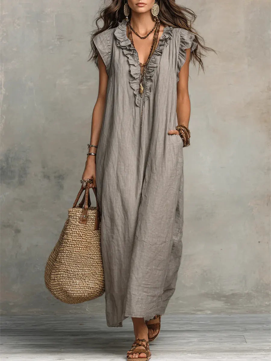 Women's bohemian maxi dress with V-neck ruffled front, short sleeves and side pockets in grey and green