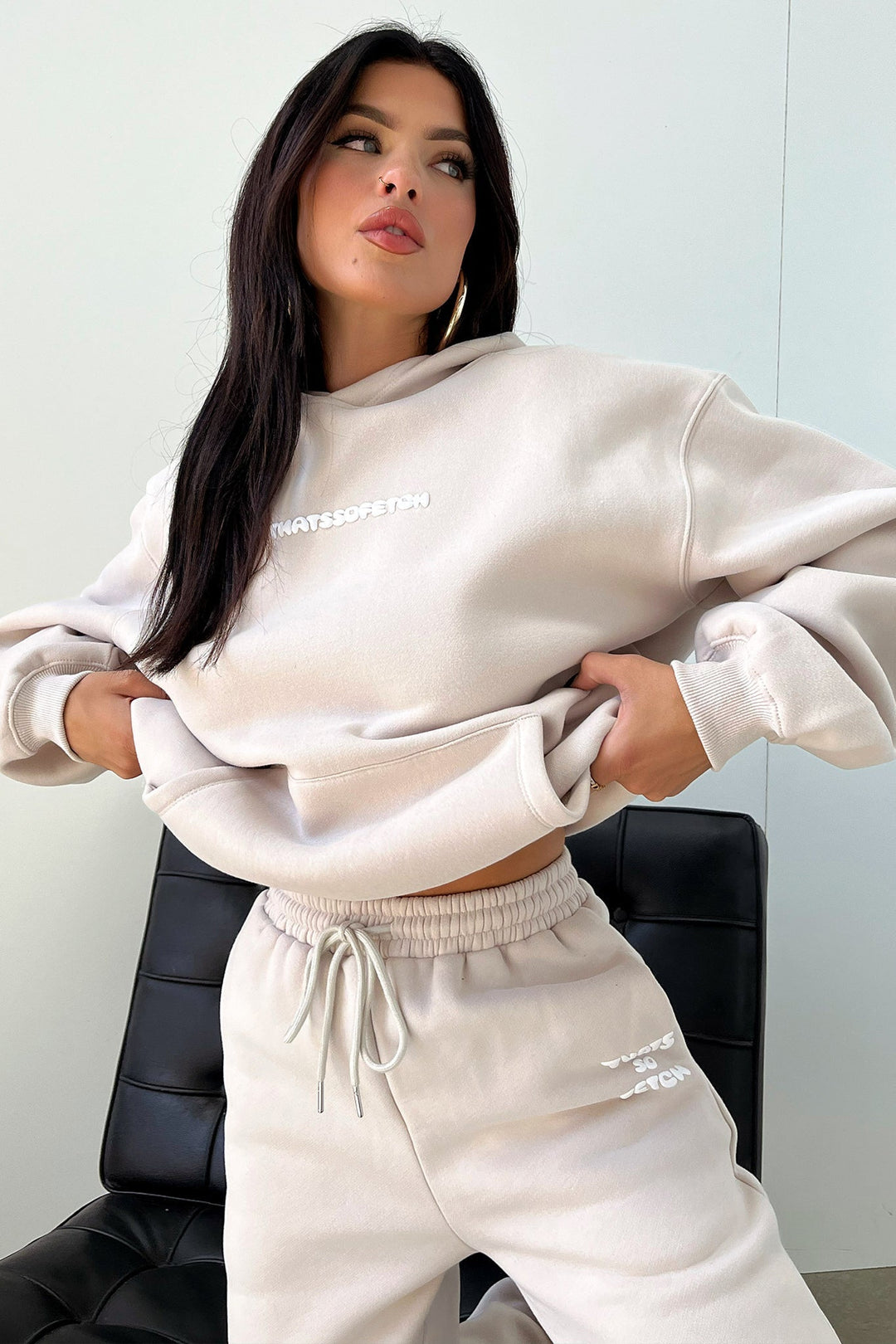Women's bone cropped hoodie with hood, pouch pocket and long sleeves