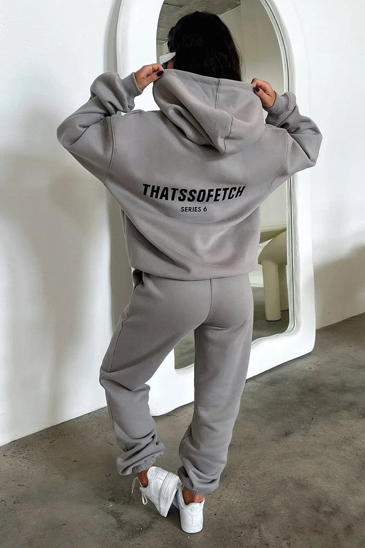 Women's oversized graphic hoodie with hood and kangaroo pocket