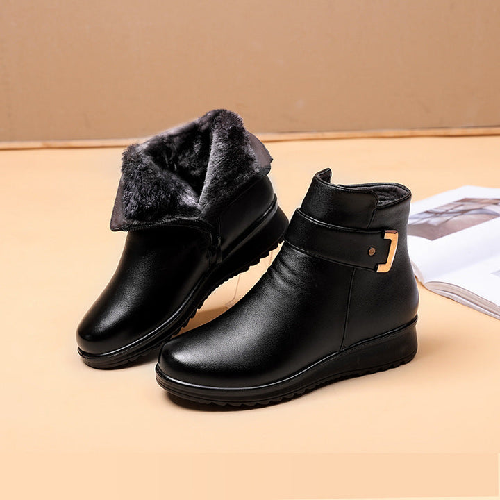 Lucy Women's Anti-Slip Winter Boots in Black | Bellmere
