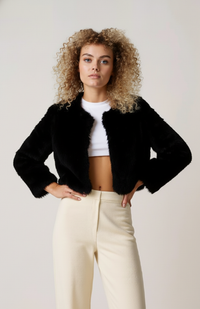 Kiraa Black