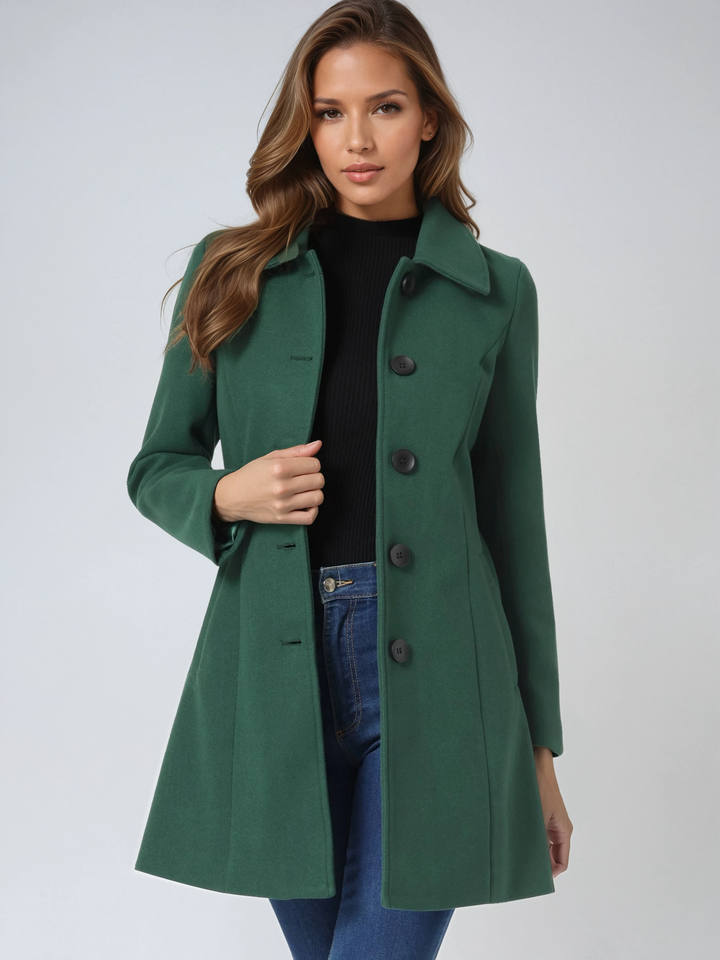 Women's double-breasted coat with classic collar and long sleeves