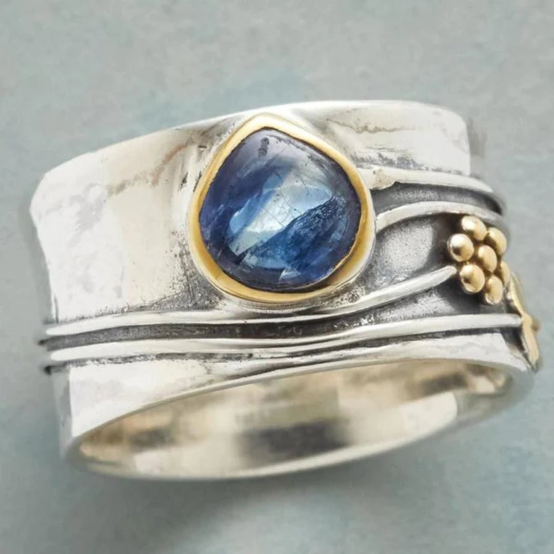 Vintage Blue Stone Ring | Bellmere