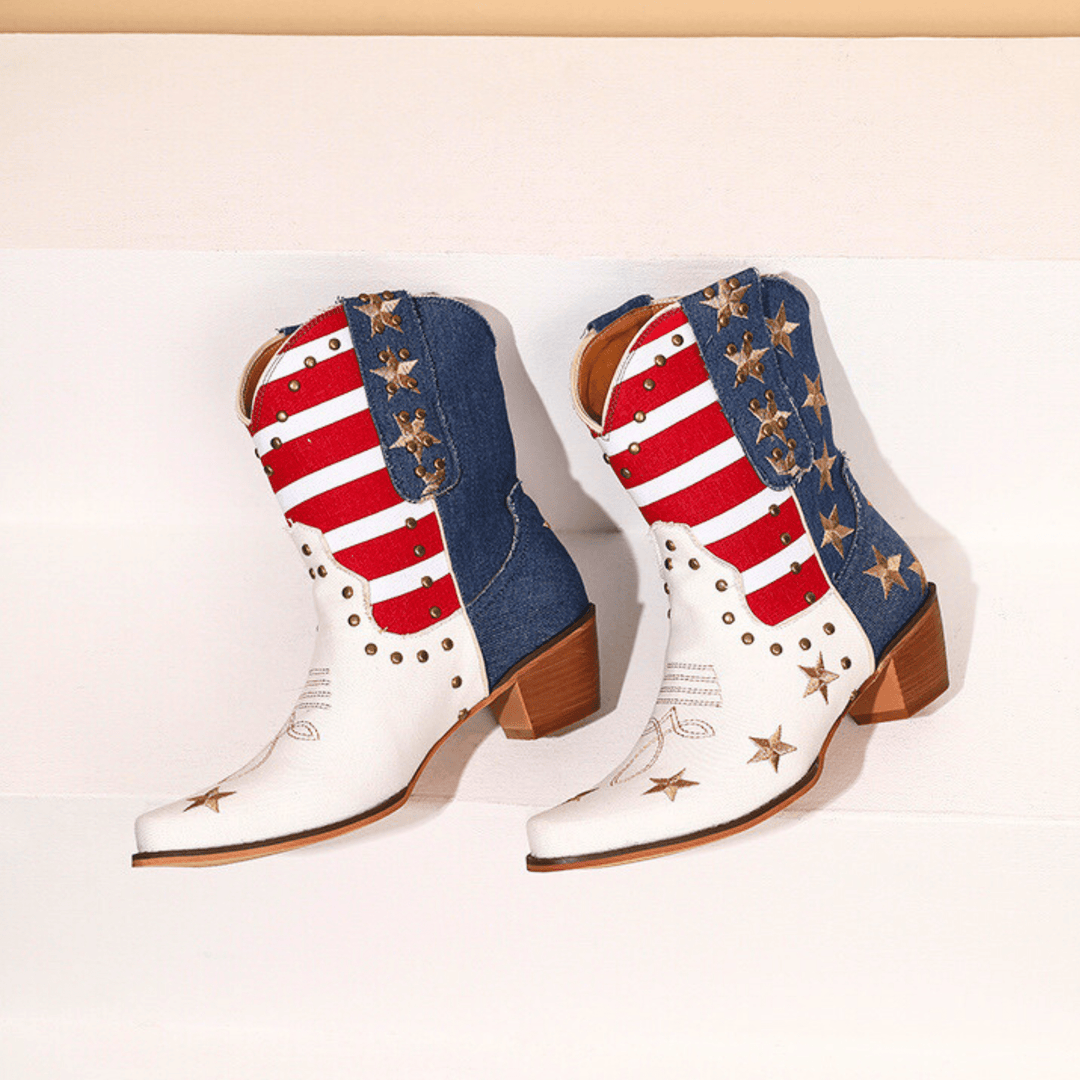 Ivory ankle boots with star pattern