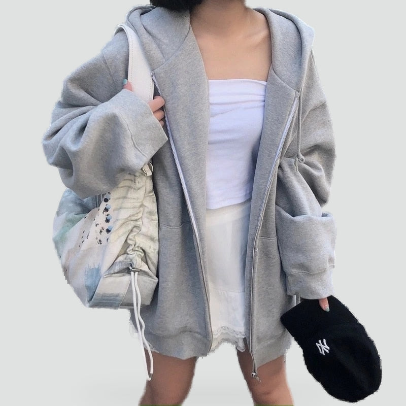Women's relaxed zip-front hooded hoodie with long sleeves and large front pockets