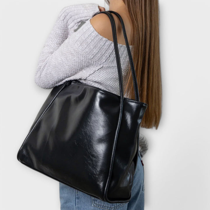Women's Structured Handbag in Black - View 4 | Bellmere